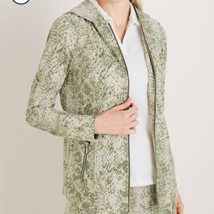 NWT Chico's Zenergy Petite hooded Chic360 UPF 50+ Jacket 00P (XSP)